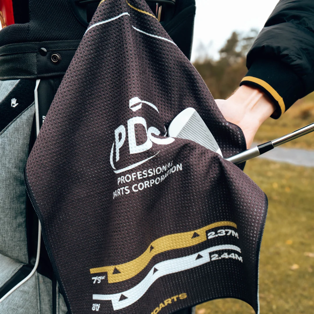 Oche Golf Towel - Image 3